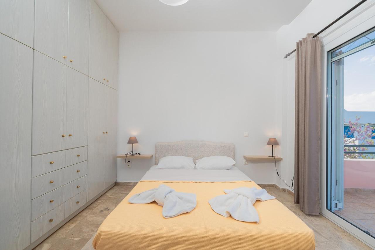 Mtc-D Apartments By The Sea And Airport Pórto Ráfti Екстериор снимка