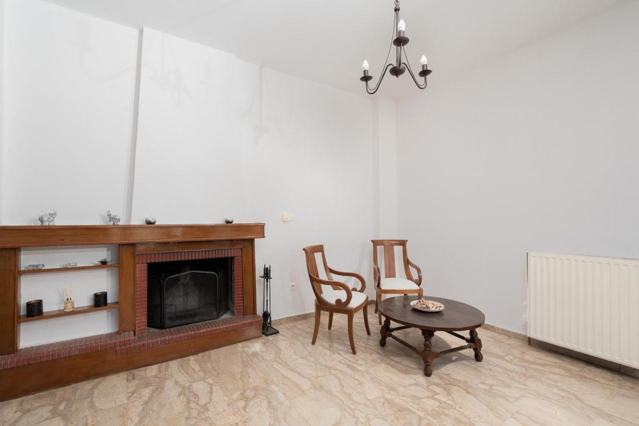 Mtc-D Apartments By The Sea And Airport Pórto Ráfti Екстериор снимка
